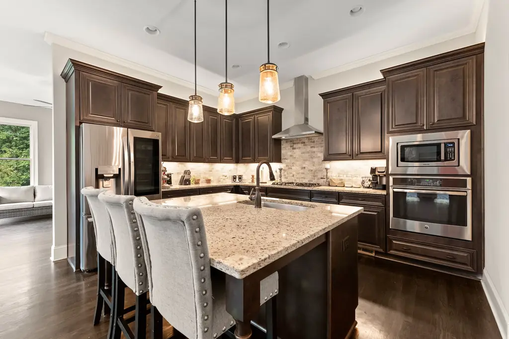 Kitchen at 6625 Baywood Run before the renovation