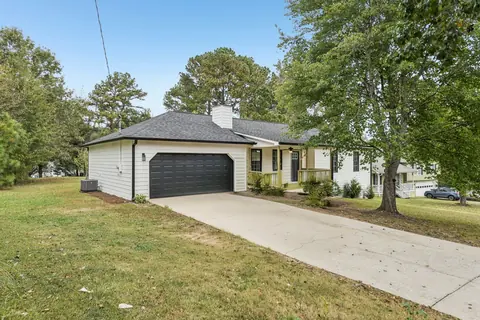 Sold home at 1506 Jamestown Drive, Auburn, GA
